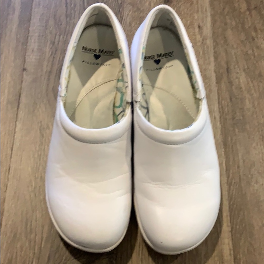 Nurse mate shoes sz 8